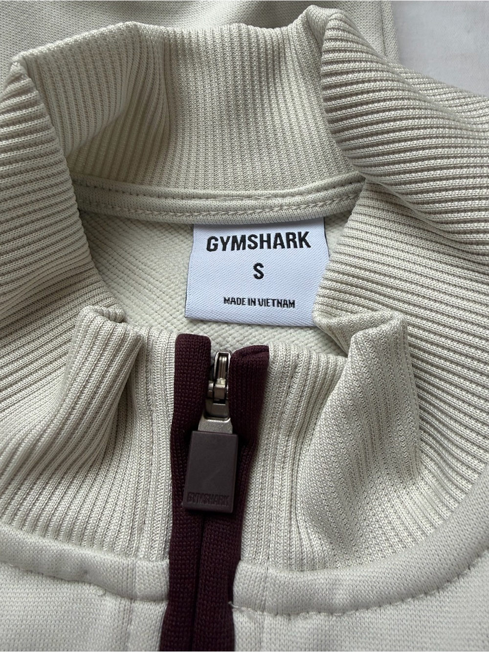 Gymshark Lightweight Tricot Zip Through Jacket (Tinted White/Cherry Purple) - Picture 8 of 10